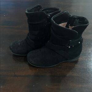Hot Cakes Black Kids Ankle Boots with Strap